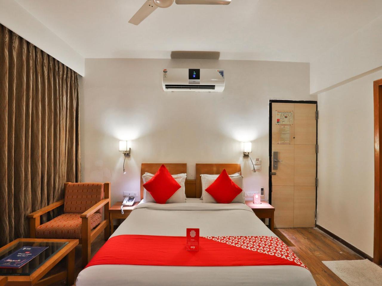 Oyo 1123 Hotel Rock Regency Ahmedabad Luaran gambar