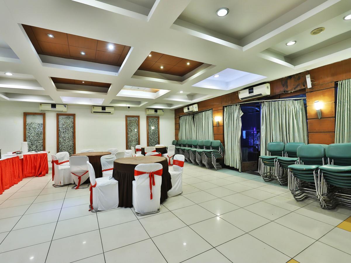 Oyo 1123 Hotel Rock Regency Ahmedabad Luaran gambar
