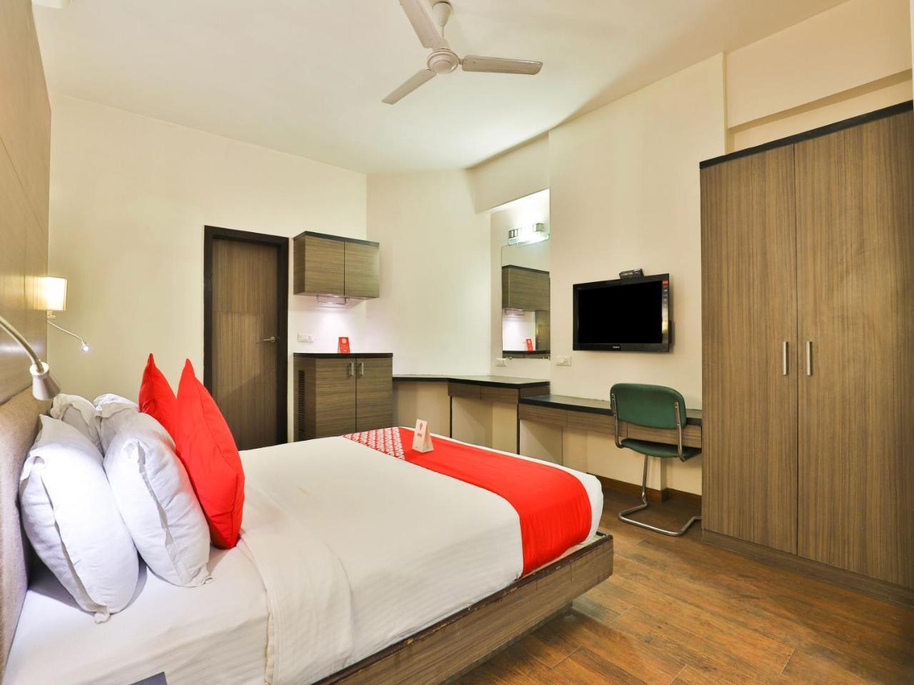 Oyo 1123 Hotel Rock Regency Ahmedabad Luaran gambar