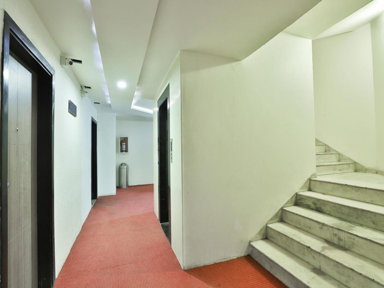 Oyo 1123 Hotel Rock Regency Ahmedabad Luaran gambar