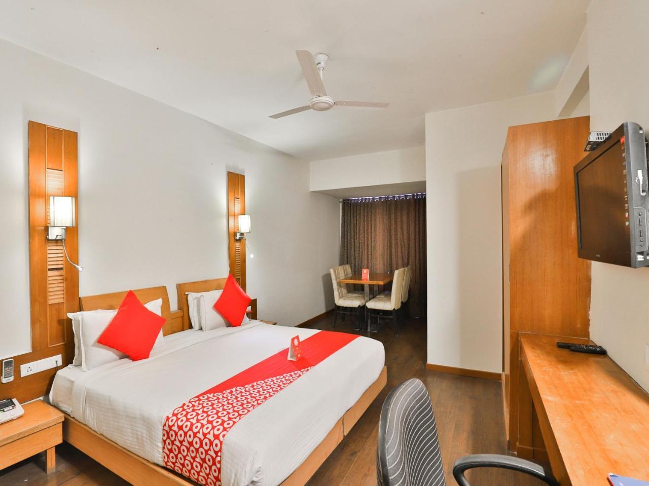 Oyo 1123 Hotel Rock Regency Ahmedabad Luaran gambar